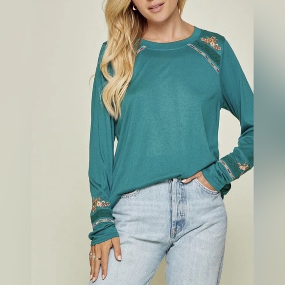 Savannah Jane teal embroidered top - Picture 1 of 9